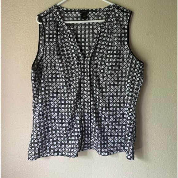 Ann Taylor Tops - Ann Taylor Rattan Print Blouse XL Split NeckSleeveless Contrast Trim